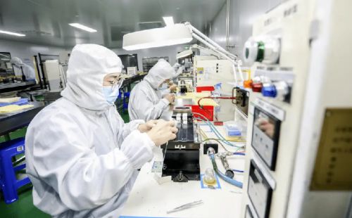 美东汇成逆风翻盘 打造打破进口垄断的医疗器械创新链